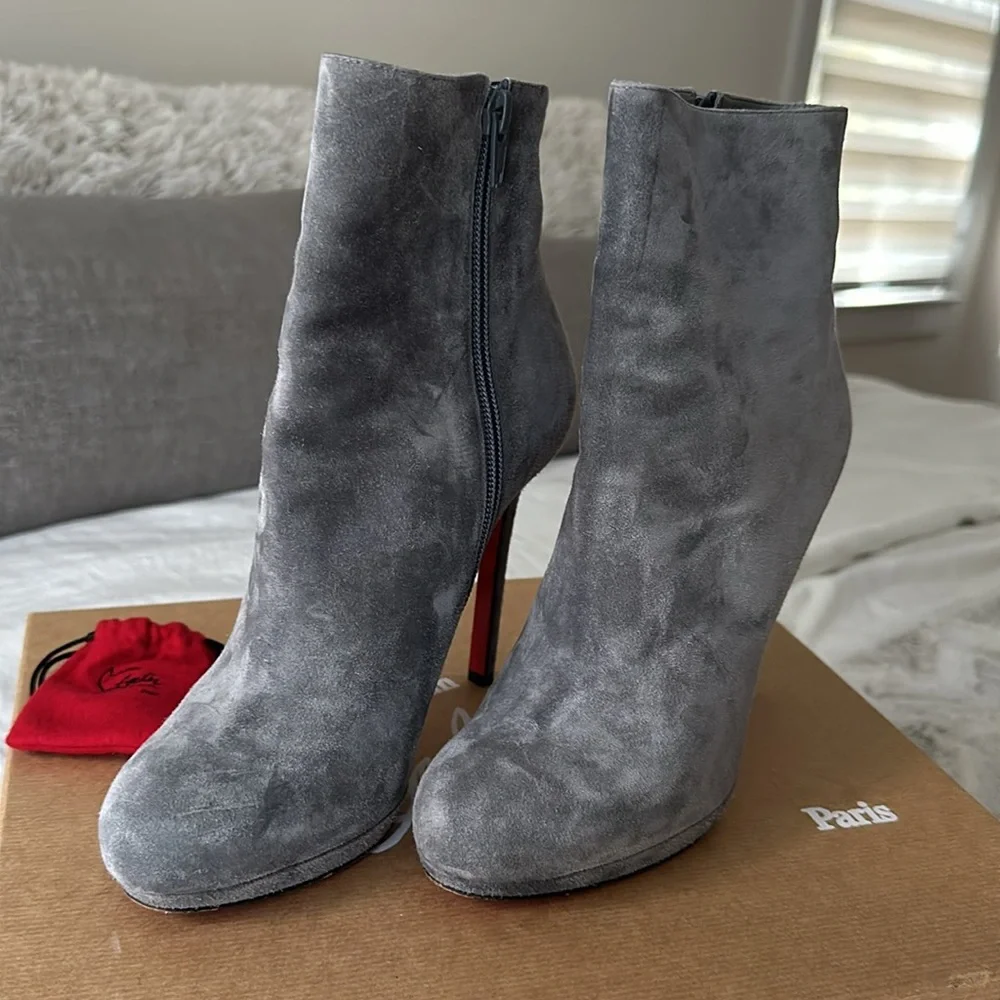 Bootylili Velours Christian Louboutin booties - Picture 1 of 16